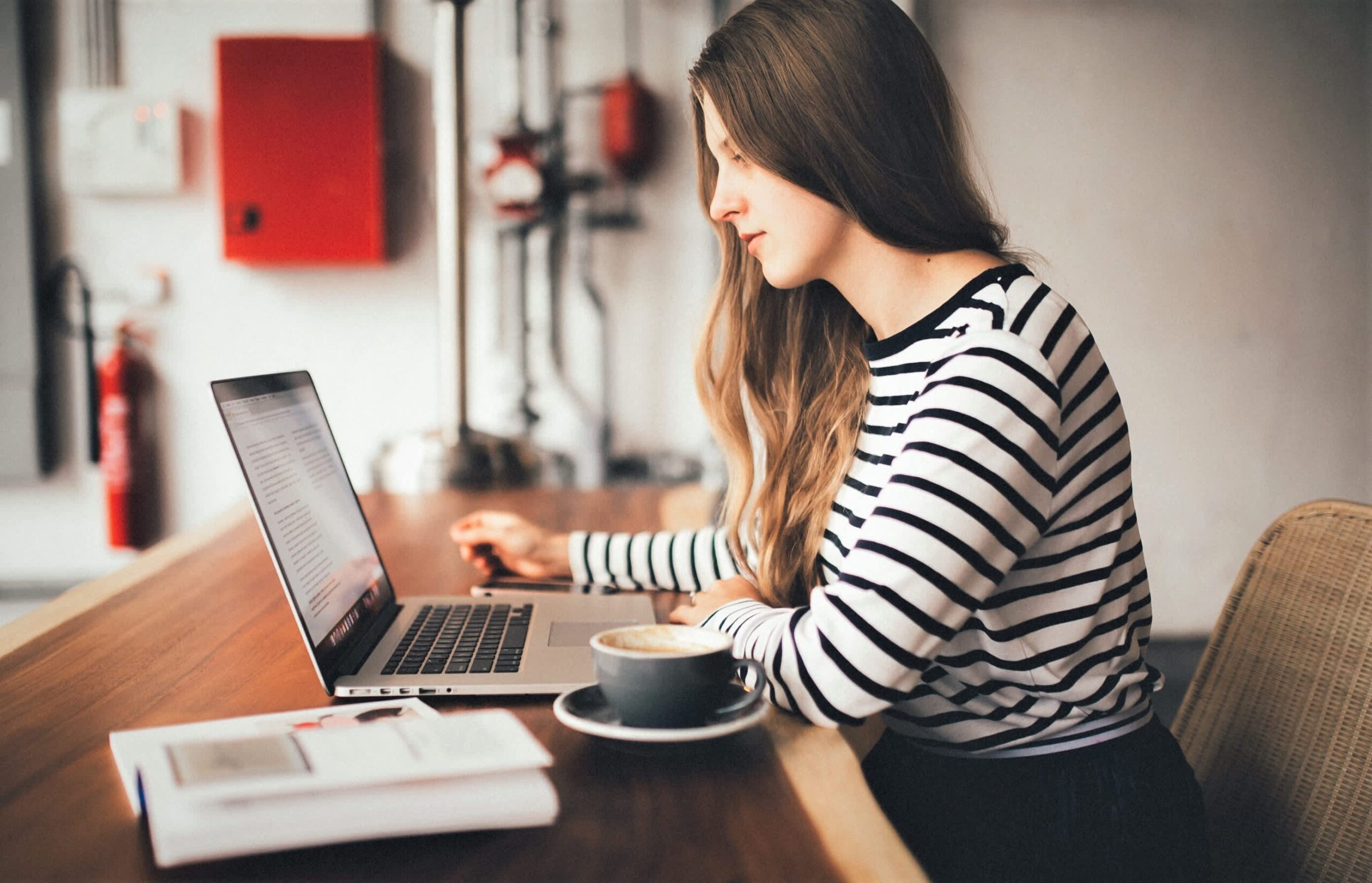 Side Hustle Fuels Family: Friends Laugh, I Don'T Care - 3gr293f